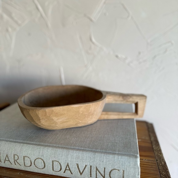 Other - Vintage carved scoop